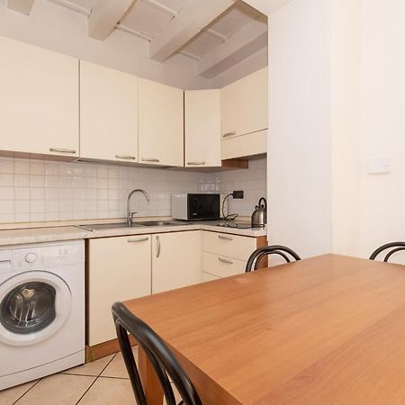 Appartamento Bilocale 1 Piazza Vittoria - Affitti Brevi Italia Bréscia Exterior foto