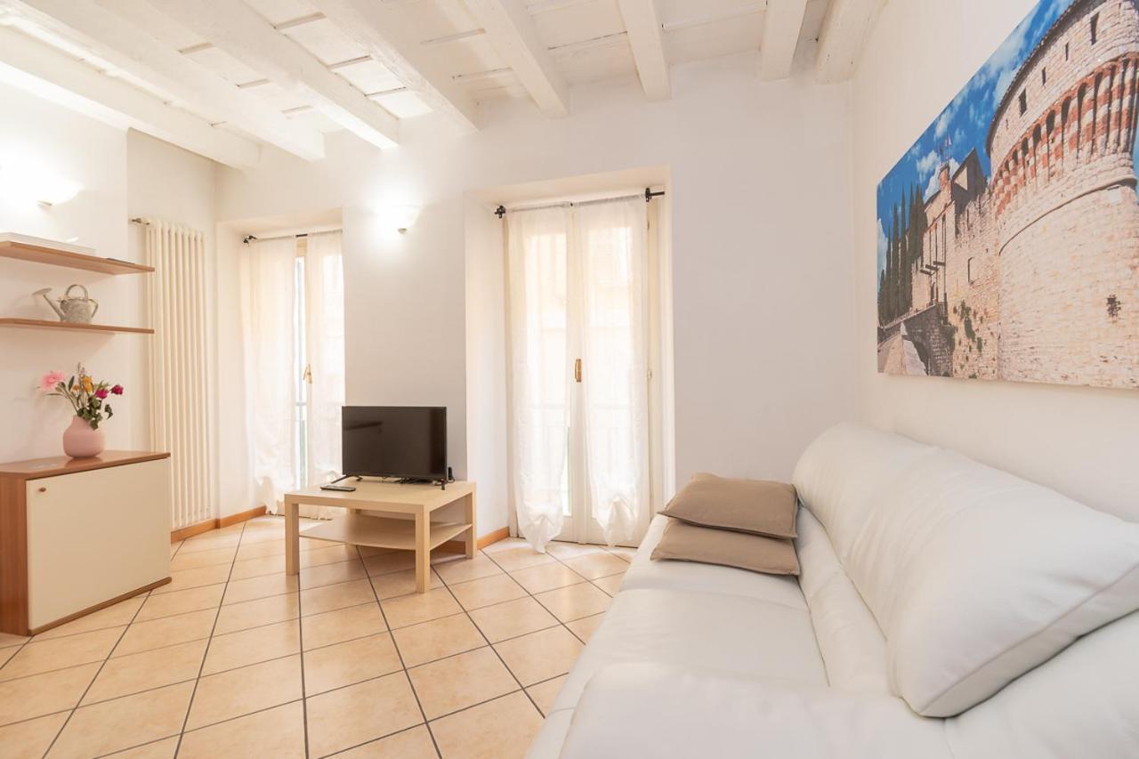 Appartamento Bilocale 1 Piazza Vittoria - Affitti Brevi Italia Bréscia Exterior foto