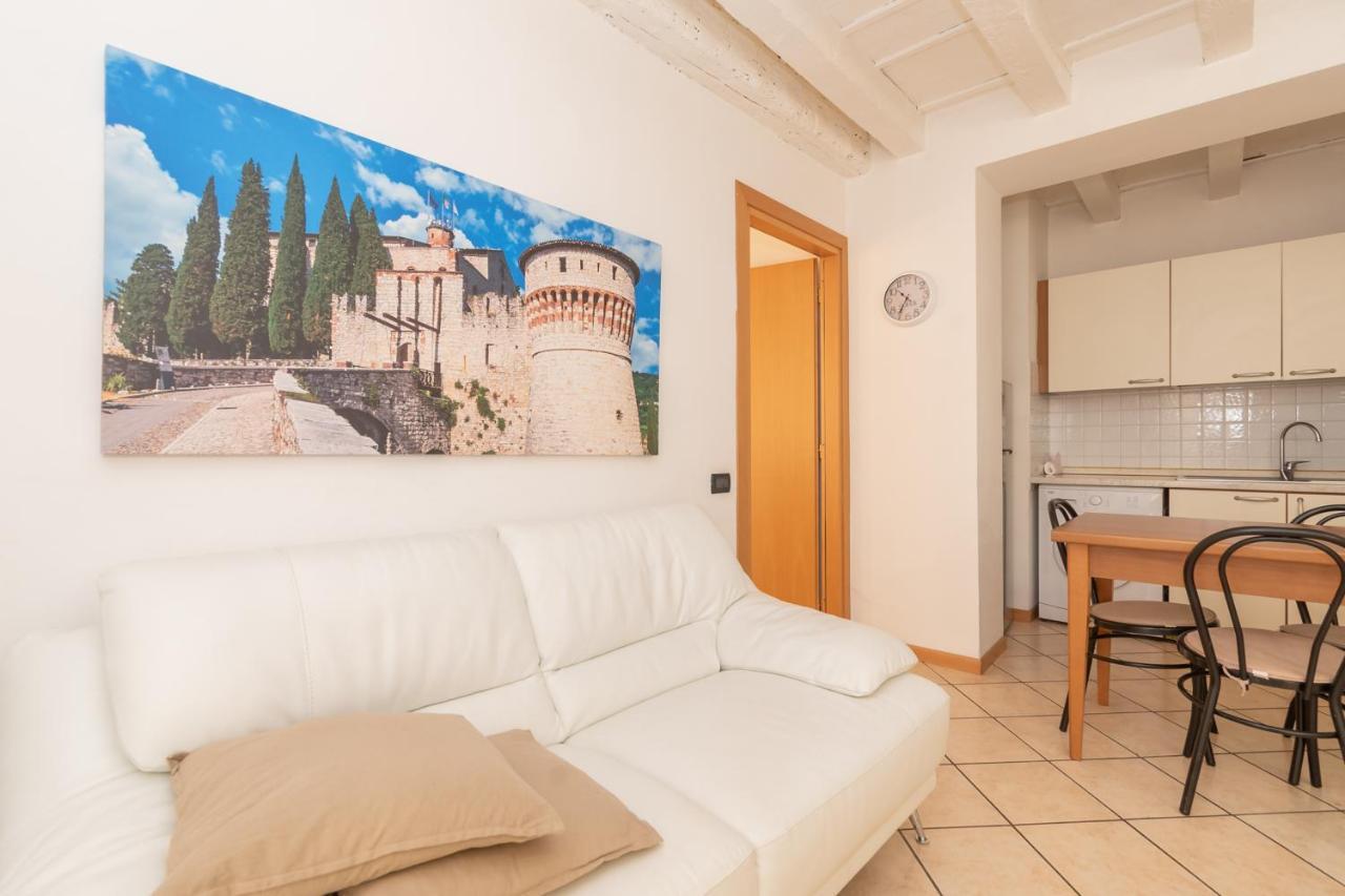 Appartamento Bilocale 1 Piazza Vittoria - Affitti Brevi Italia Bréscia Exterior foto