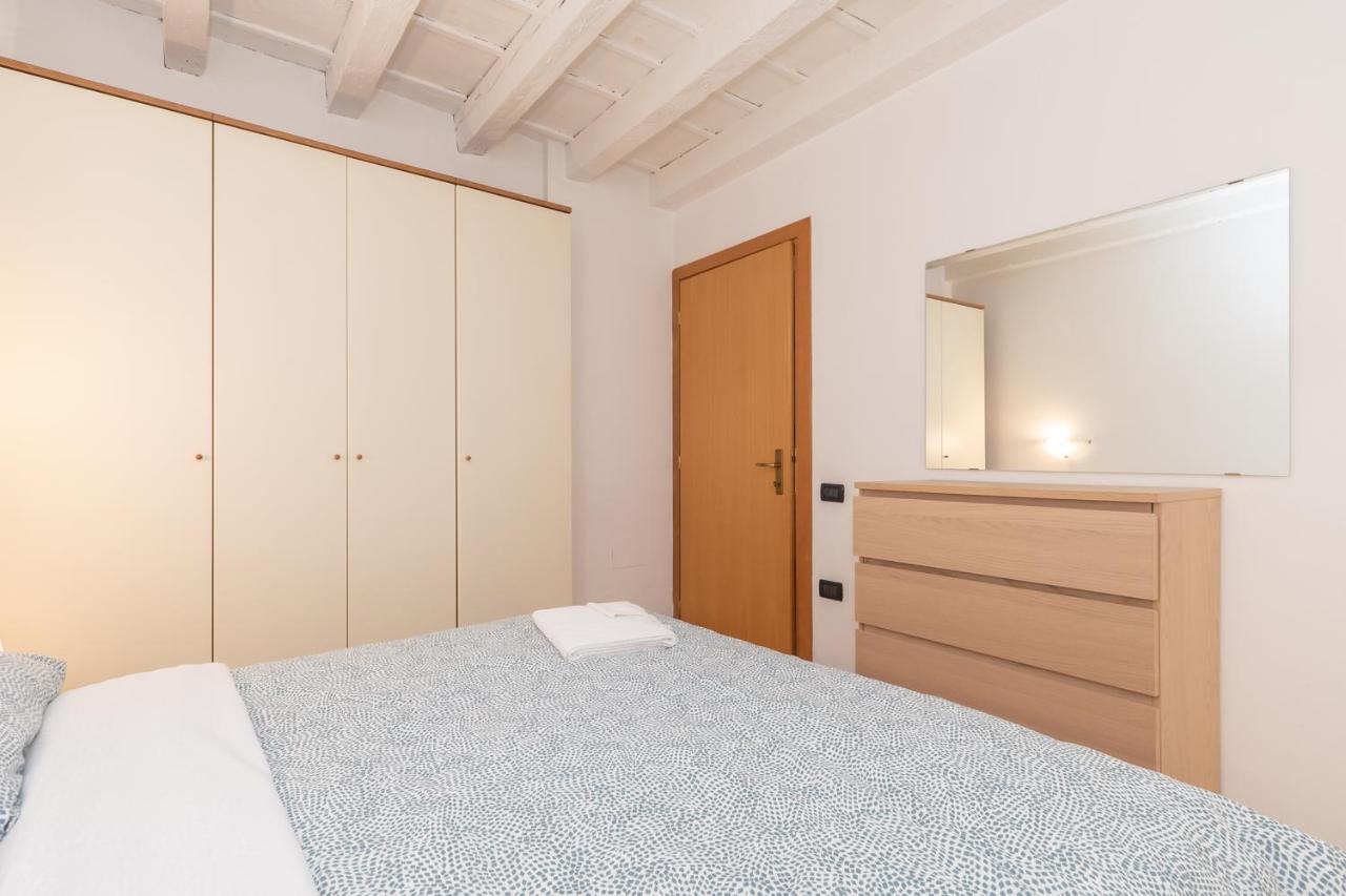 Appartamento Bilocale 1 Piazza Vittoria - Affitti Brevi Italia Bréscia Exterior foto
